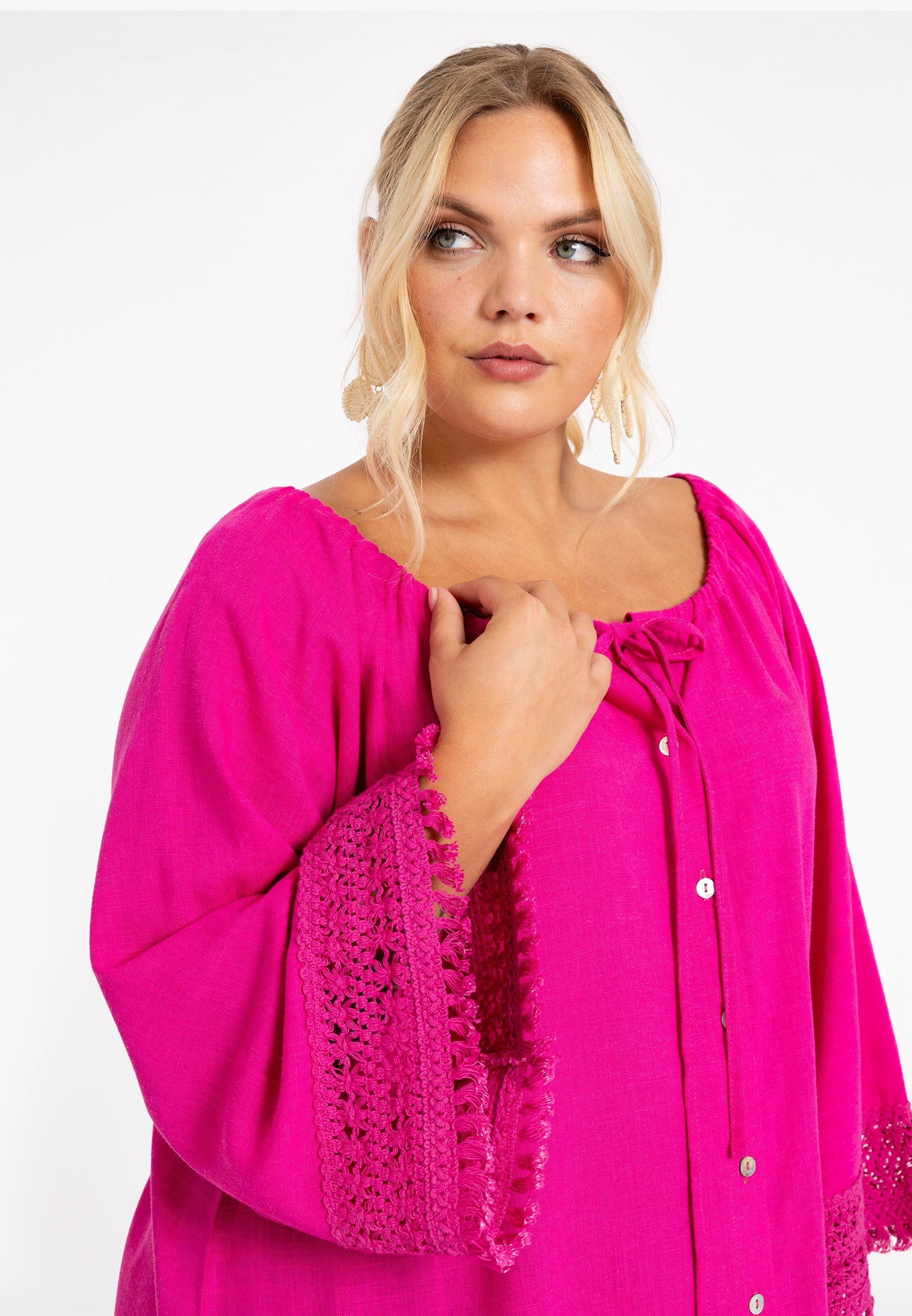 Livkurva ™ | Fuchsia Blus med Vida Ärmar
