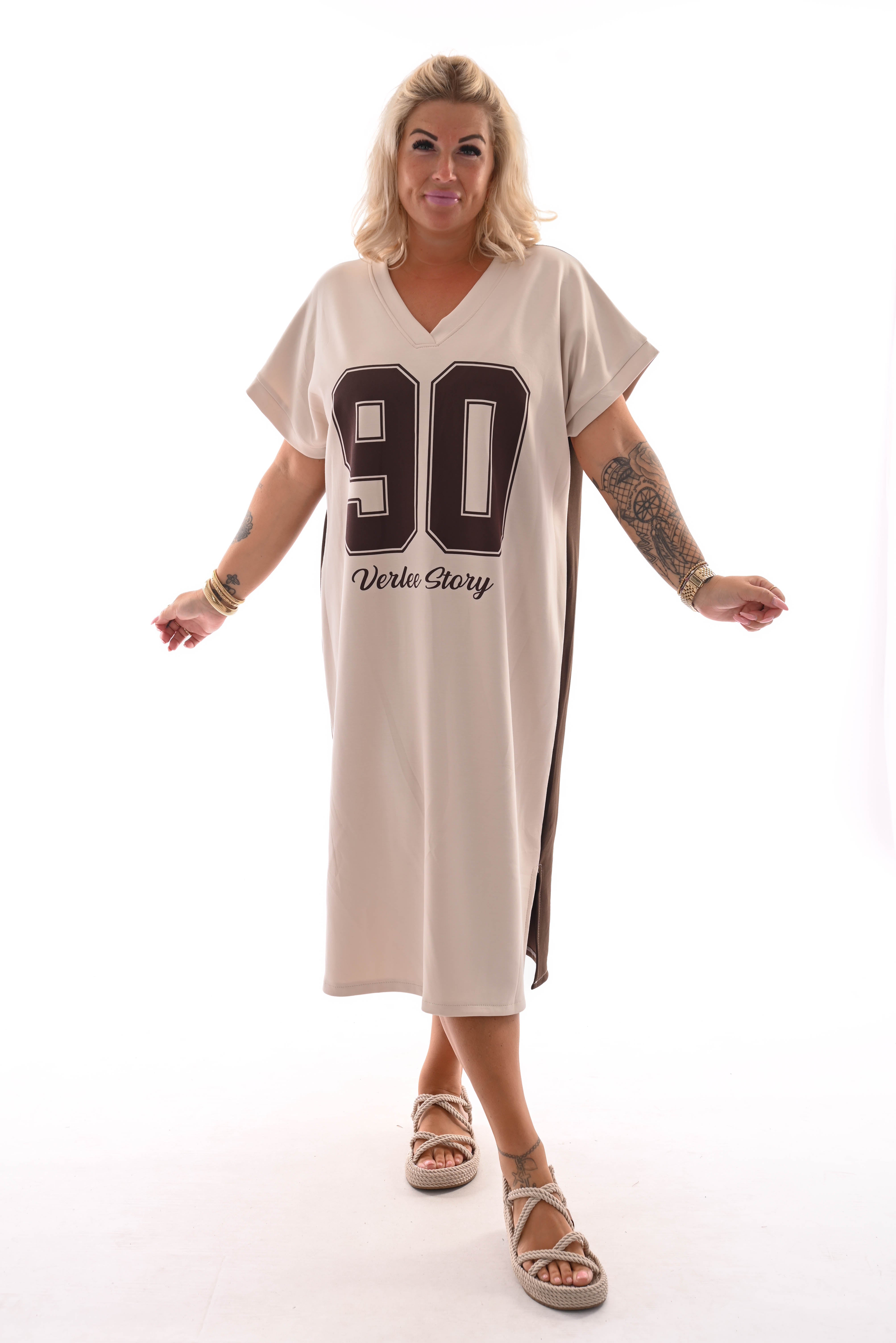 Livkurva ™ | Sweaterklänning med V-ringning Beige/Brun