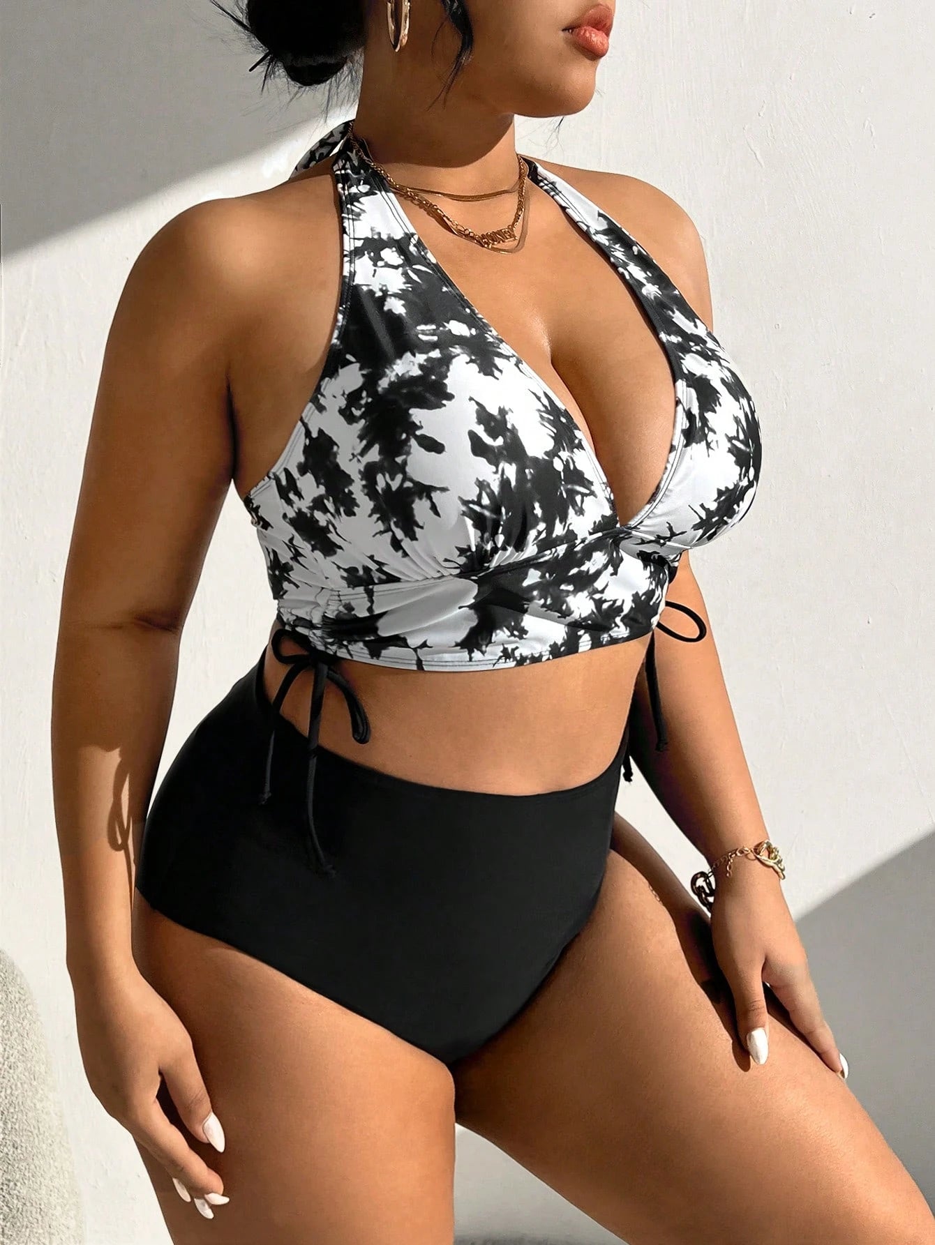 Livkurva ™ | Tie-Dye Bikinitopp Svart-Vit