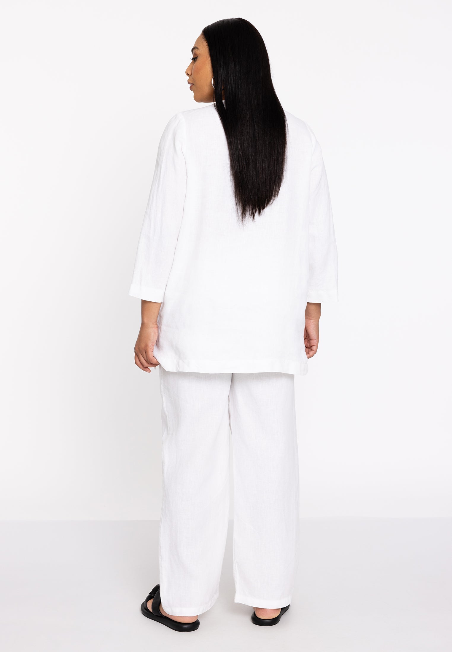 Livkurva ™ | Vit Linneblus med Strass